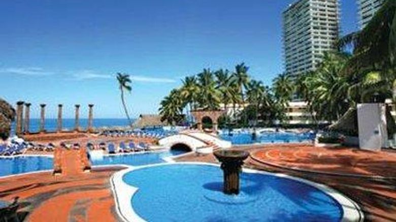 <b>Krystal Puerto Vallarta Pool</b>. Images powered by <a href="https://iceportal.shijigroup.com/" title="IcePortal" target="_blank">IcePortal</a>.