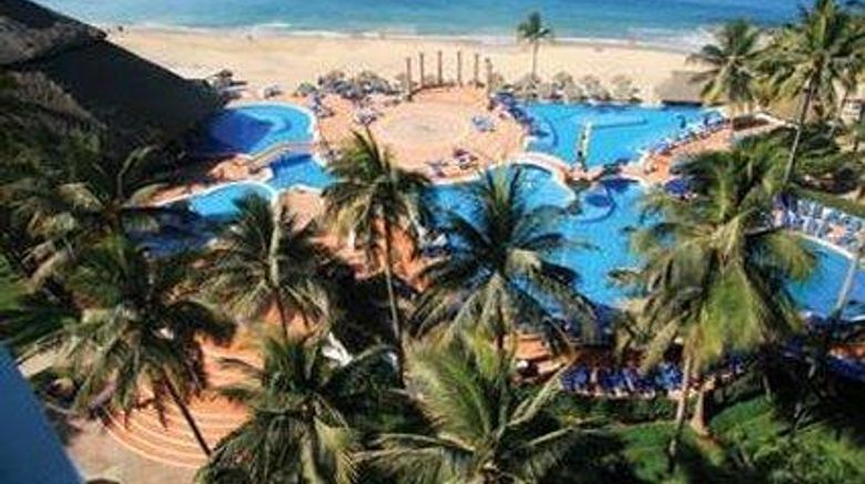 <b>Krystal Puerto Vallarta Pool</b>. Images powered by <a href="https://iceportal.shijigroup.com/" title="IcePortal" target="_blank">IcePortal</a>.