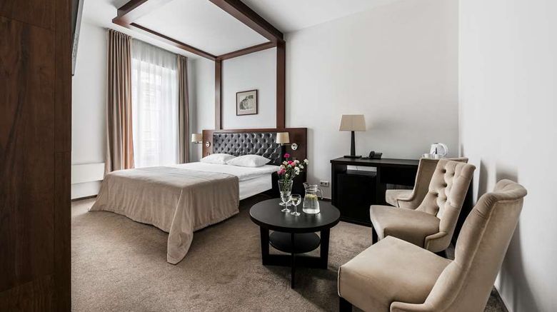 <b>Hotel Amberton Cozy Restaurant</b>. Images powered by <a href="https://iceportal.shijigroup.com/" title="IcePortal" target="_blank">IcePortal</a>.