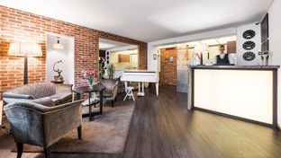 Hotel Amberton Cozy