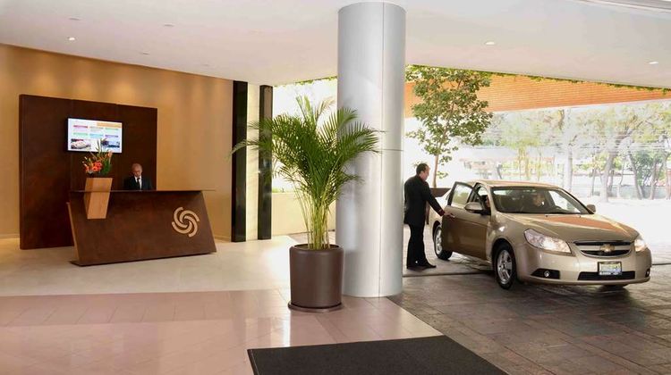 Guadalajara Plaza Expo Business Class Lobby