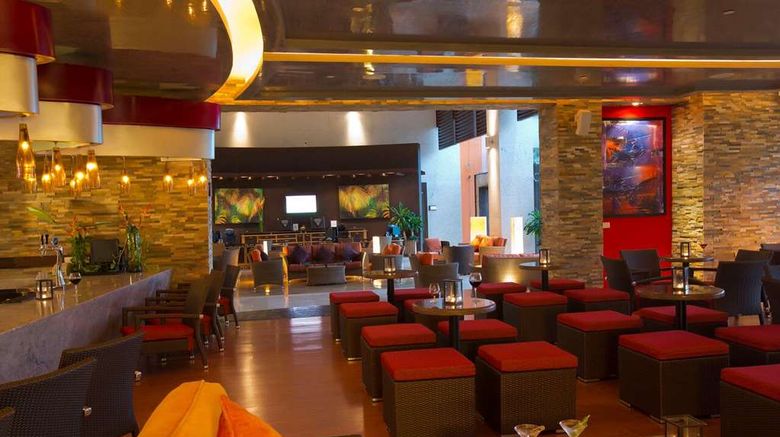 <b>Sunset Plaza Beach Resort & Spa Lobby</b>. Images powered by <a href="https://iceportal.shijigroup.com/" title="IcePortal" target="_blank">IcePortal</a>.