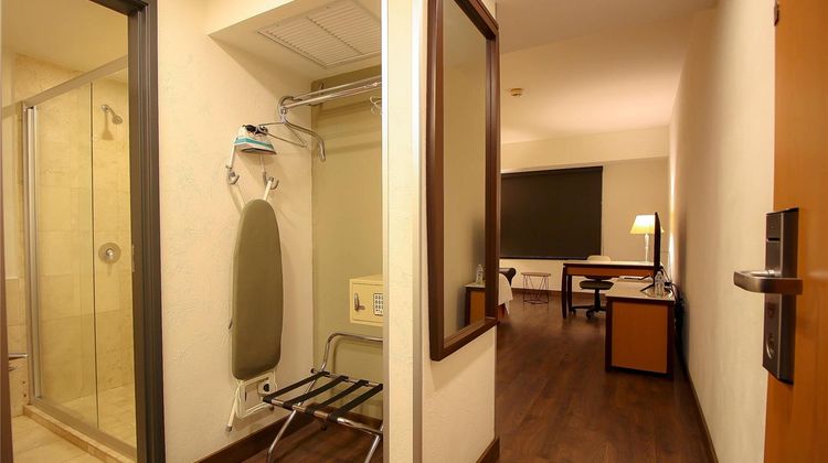 Turotel Room