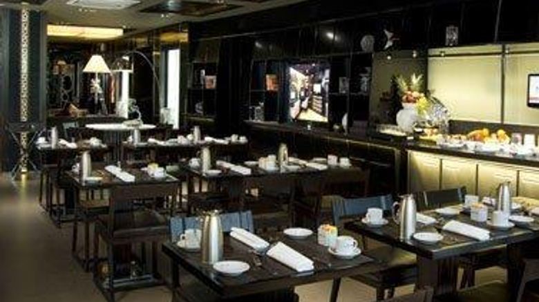 <b>Lennox Hotel Buenos Aires Restaurant</b>. Images powered by <a href="https://iceportal.shijigroup.com/" title="IcePortal" target="_blank">IcePortal</a>.