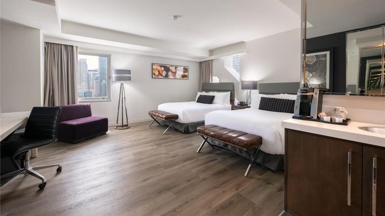 <b>The Godfrey Hotel Chicago Room</b>. Images powered by <a href="https://iceportal.shijigroup.com/" title="IcePortal" target="_blank">IcePortal</a>.