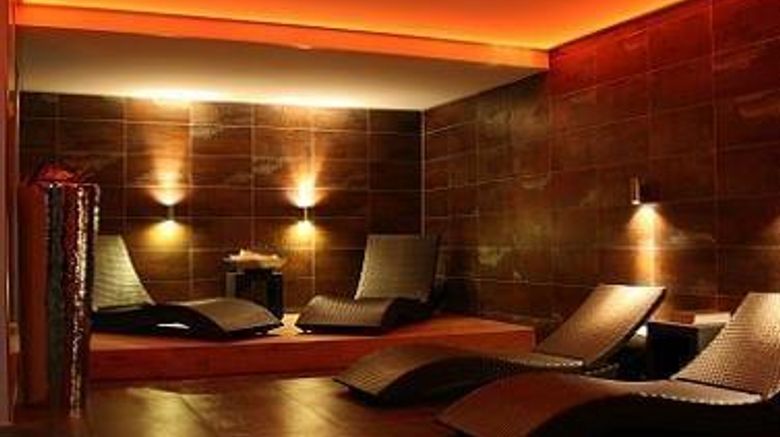 <b>Van der Valk Hotel Arnhem Lobby</b>. Images powered by <a href="https://iceportal.shijigroup.com/" title="IcePortal" target="_blank">IcePortal</a>.
