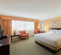 University Plaza Hotel & Convention Cent Room