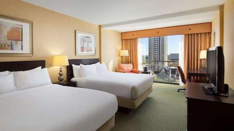 University Plaza Hotel & Convention Cent Room