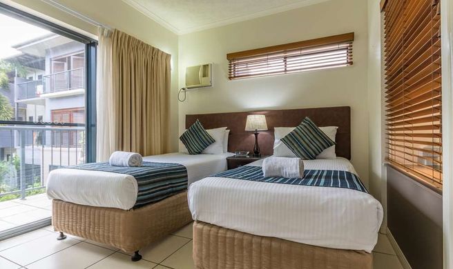 Southern Cross Atrium Apartments Room