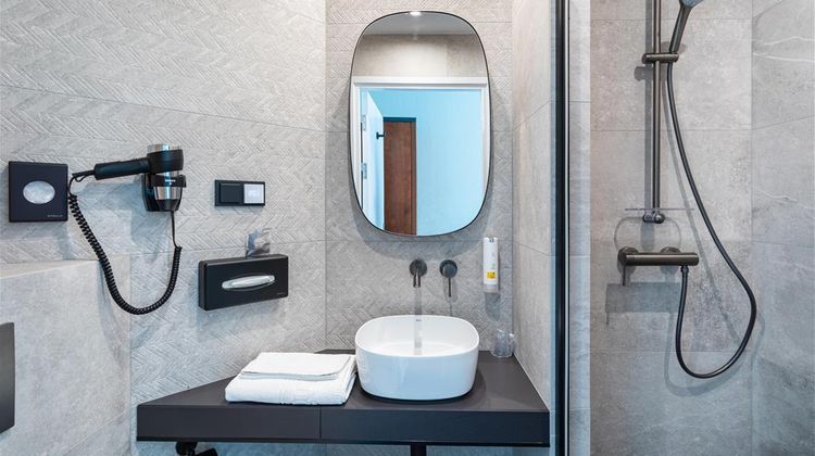Qubus Hotel Room