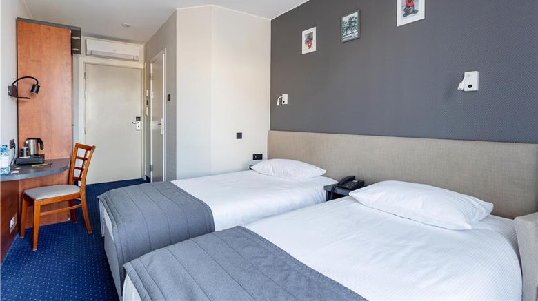 <b>Qubus Hotel Room</b>. Images powered by <a href="https://iceportal.shijigroup.com/" title="IcePortal" target="_blank">IcePortal</a>.