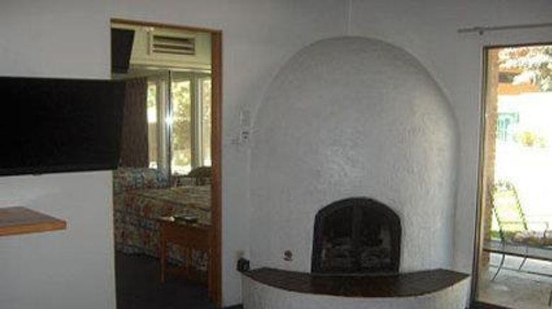 <b>The St Moritz Lodge & Condominiums Room</b>. Images powered by <a href="https://iceportal.shijigroup.com/" title="IcePortal" target="_blank">IcePortal</a>.