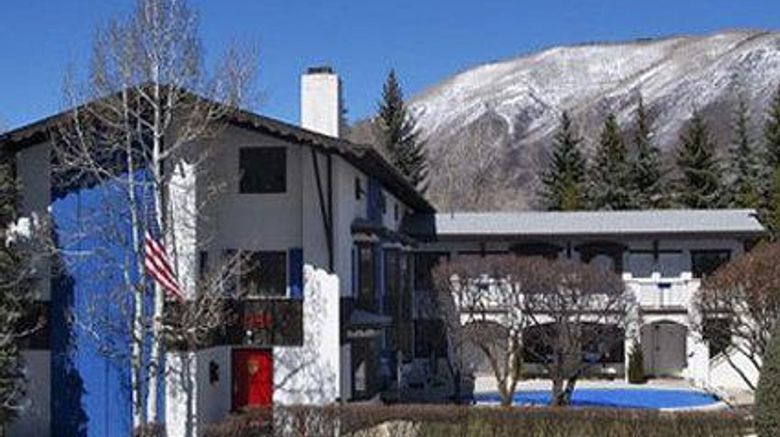 <b>The St Moritz Lodge & Condominiums Exterior</b>. Images powered by <a href="https://iceportal.shijigroup.com/" title="IcePortal" target="_blank">IcePortal</a>.