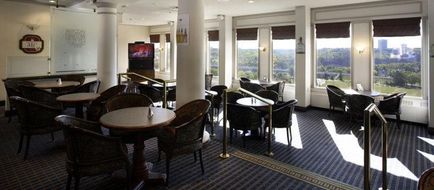 Chateau Lacombe Hotel Lobby