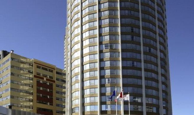 Chateau Lacombe Hotel Exterior