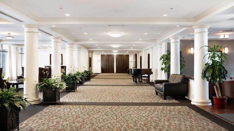 Chateau Lacombe Hotel Lobby