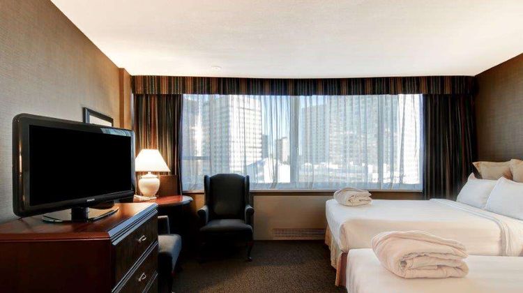 Chateau Lacombe Hotel Room