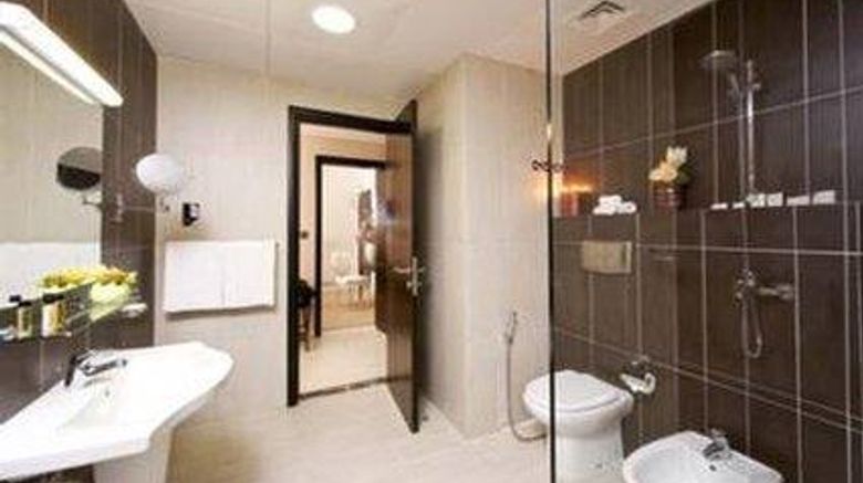 <b>The Royal Riviera Hotel Suite</b>. Images powered by <a href="https://iceportal.shijigroup.com/" title="IcePortal" target="_blank">IcePortal</a>.