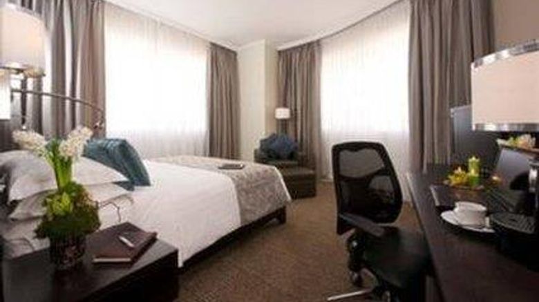<b>The Royal Riviera Hotel Room</b>. Images powered by <a href="https://iceportal.shijigroup.com/" title="IcePortal" target="_blank">IcePortal</a>.