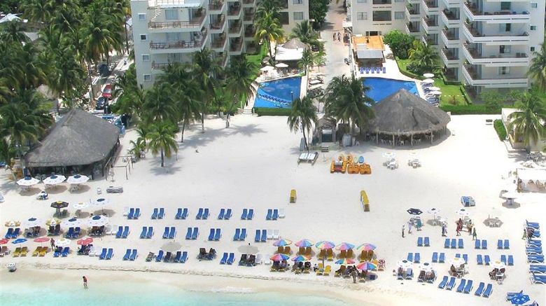 <b>Ixchel Beach Hotel Exterior</b>. Images powered by <a href="https://iceportal.shijigroup.com/" title="IcePortal" target="_blank">IcePortal</a>.