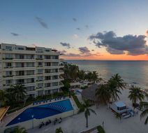 Ixchel Beach Hotel Exterior