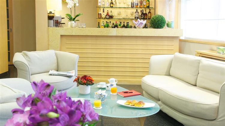 Executive Hotel Restaurant