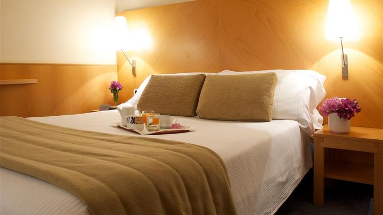 Executive Hotel Room