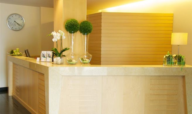 Executive Hotel Lobby