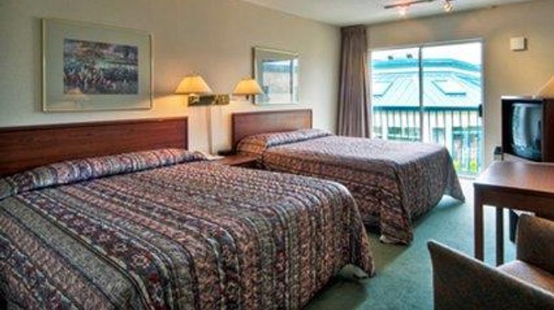 <b>Powell River Town Centre Hotel Room</b>. Images powered by <a href="https://iceportal.shijigroup.com/" title="IcePortal" target="_blank">IcePortal</a>.