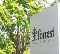 Forrest Hotel & Apartments Exterior
