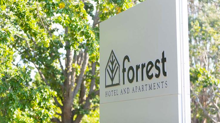 Forrest Hotel & Apartments Exterior