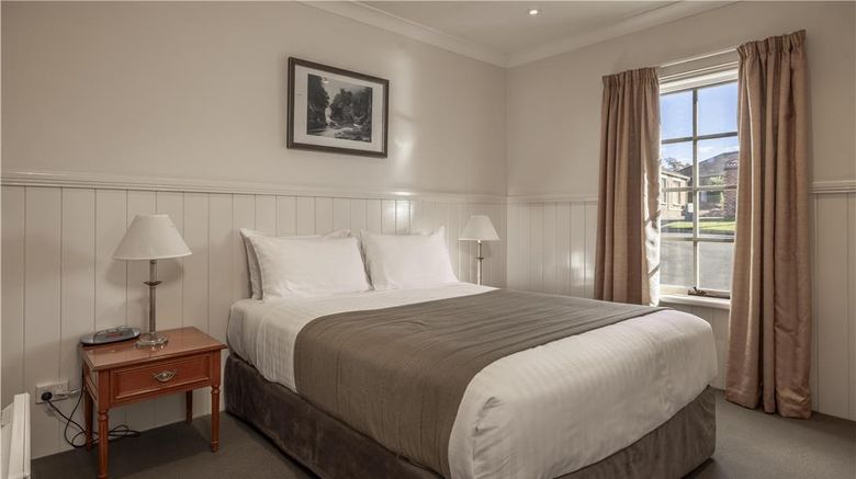 <b>Country Club Villas Suite</b>. Images powered by <a href="https://iceportal.shijigroup.com/" title="IcePortal" target="_blank">IcePortal</a>.