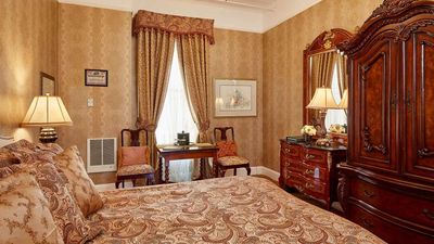 Queen Anne Hotel