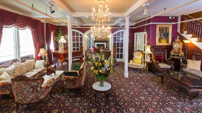 <b>Queen Anne Hotel Lobby</b>. Images powered by <a href="https://iceportal.shijigroup.com/" title="IcePortal" target="_blank">IcePortal</a>.