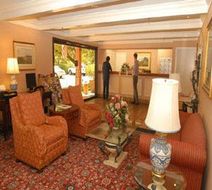 Campbell Inn Lobby