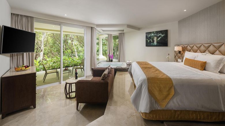 <b>Moon Palace Cancun Suite</b>. Images powered by <a href="https://iceportal.shijigroup.com/" title="IcePortal" target="_blank">IcePortal</a>.
