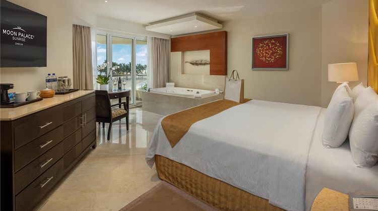 Moon Palace Cancun Room