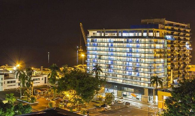 Cosmos Pacifico Hotel Exterior