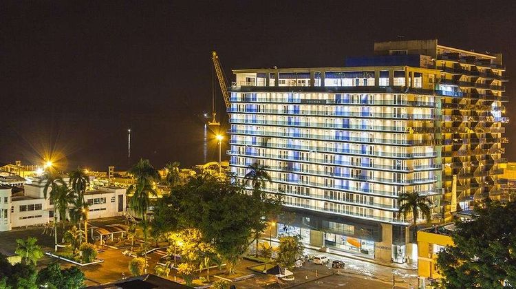 Cosmos Pacifico Hotel Exterior