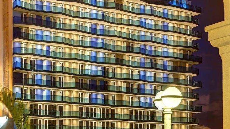 Cosmos Pacifico Hotel Exterior