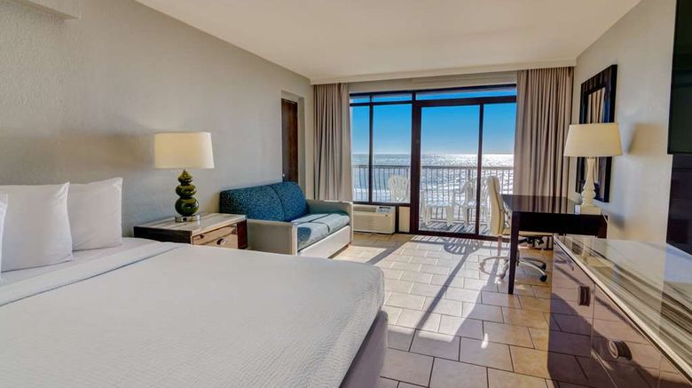 <b>Hotel Blue Room</b>. Images powered by <a href="https://iceportal.shijigroup.com/" title="IcePortal" target="_blank">IcePortal</a>.