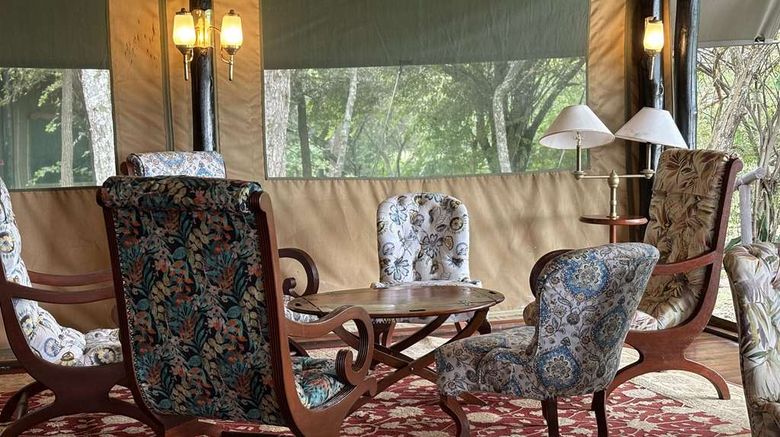 <b>Kirawira Serena Camp Restaurant</b>. Images powered by <a href="https://iceportal.shijigroup.com/" title="IcePortal" target="_blank">IcePortal</a>.