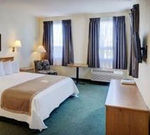 Lakeview Inn & Suites Okotoks Room