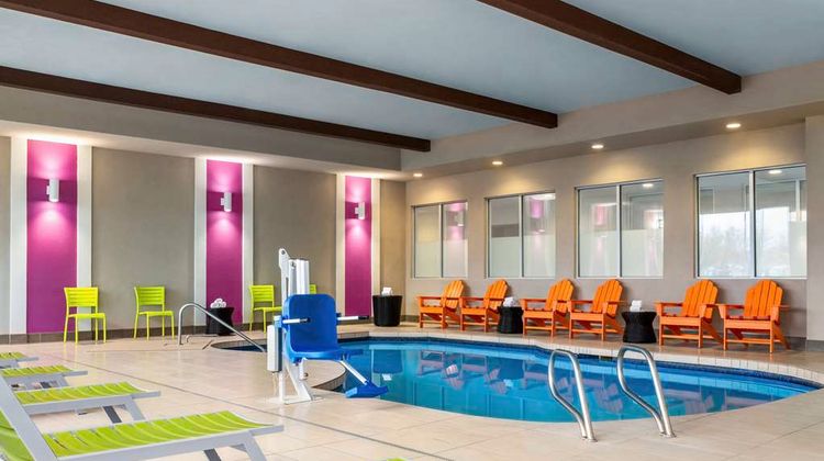 Home2 Suites Albuquerque Downtown Univ Pool