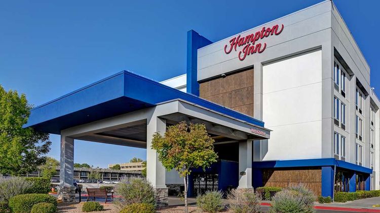Hampton Inn University Midtown Exterior