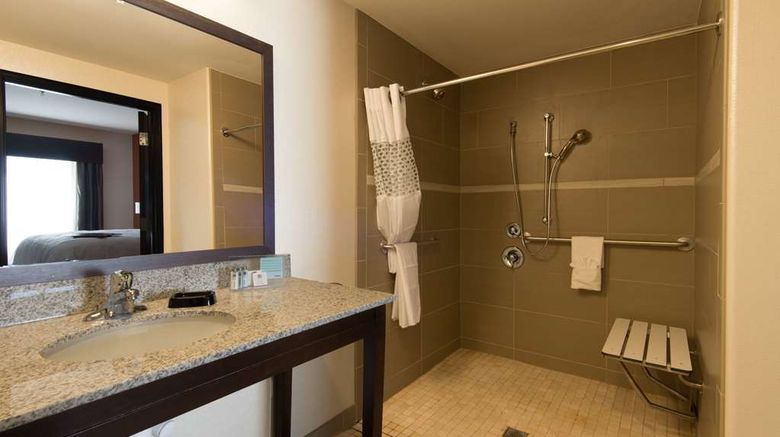 <b>Hampton Inn & Suites Albuquerque North Room</b>. Images powered by <a href="https://iceportal.shijigroup.com/" title="IcePortal" target="_blank">IcePortal</a>.