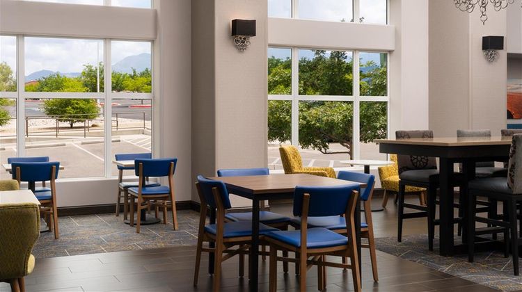 Hampton Inn & Suites Albuquerque North Restaurant