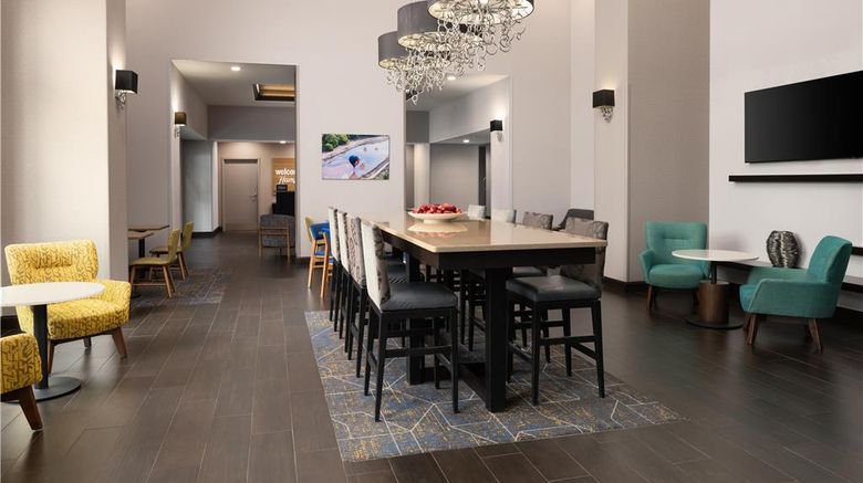 <b>Hampton Inn & Suites Albuquerque North Restaurant</b>. Images powered by <a href="https://iceportal.shijigroup.com/" title="IcePortal" target="_blank">IcePortal</a>.