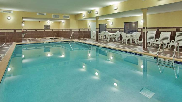 Hampton Inn & Suites Aberdeen Pool