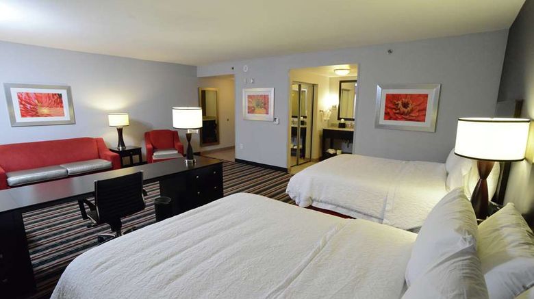 <b>Hampton Inn & Suites Albany, GA Room</b>. Images powered by <a href="https://iceportal.shijigroup.com/" title="IcePortal" target="_blank">IcePortal</a>.